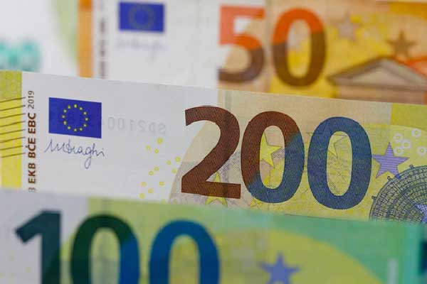 成大生物一月内终止6个疫苗项目，核心产品市占率与价格双降，业绩连跌如何破局？